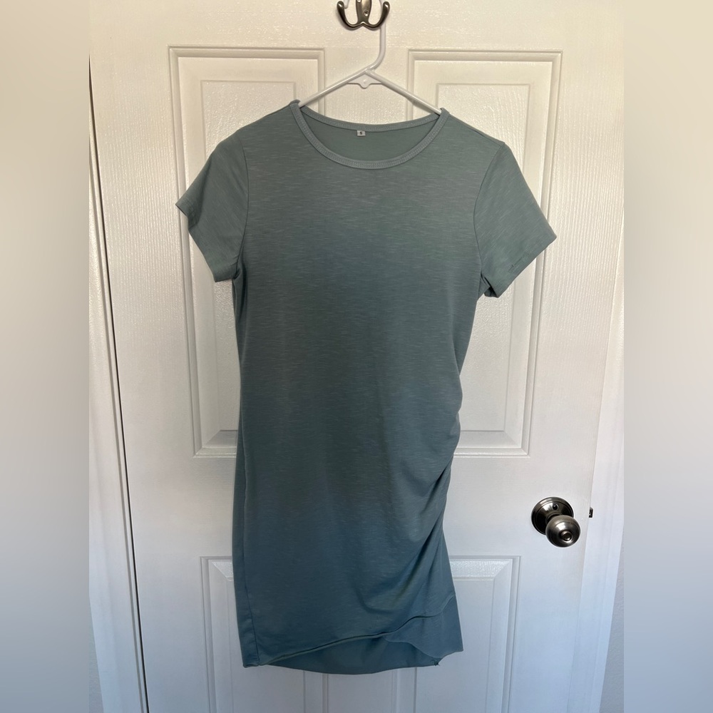 Faded sage Crew Neck T-Shirt scrunched on the side